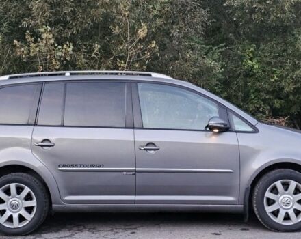 Серый Фольксваген Туран, объемом двигателя 2 л и пробегом 334 тыс. км за 8800 $, фото 6 на Automoto.ua