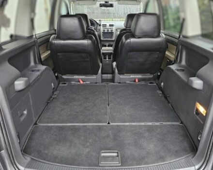 Серый Фольксваген Туран, объемом двигателя 2 л и пробегом 334 тыс. км за 8800 $, фото 17 на Automoto.ua