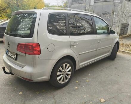 Серый Фольксваген Туран, объемом двигателя 1.6 л и пробегом 300 тыс. км за 7600 $, фото 5 на Automoto.ua