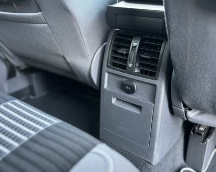 Серый Фольксваген Туран, объемом двигателя 1.4 л и пробегом 244 тыс. км за 6300 $, фото 16 на Automoto.ua