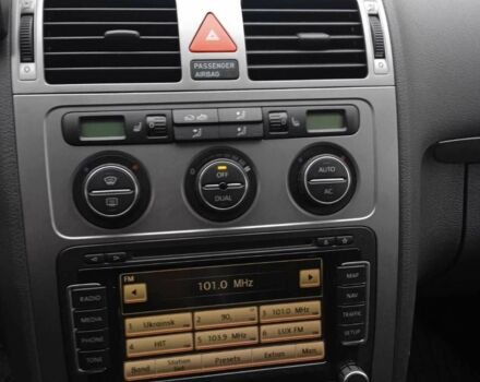 Серый Фольксваген Туран, объемом двигателя 1.9 л и пробегом 316 тыс. км за 8550 $, фото 10 на Automoto.ua