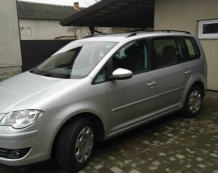 Серый Фольксваген Туран, объемом двигателя 1.9 л и пробегом 316 тыс. км за 8550 $, фото 1 на Automoto.ua