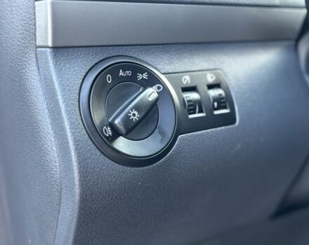 Серый Фольксваген Туран, объемом двигателя 1.4 л и пробегом 244 тыс. км за 6300 $, фото 19 на Automoto.ua