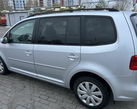 Серый Фольксваген Туран, объемом двигателя 1.6 л и пробегом 248 тыс. км за 10300 $, фото 10 на Automoto.ua