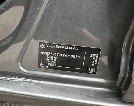 Серый Фольксваген Туран, объемом двигателя 2 л и пробегом 132 тыс. км за 13800 $, фото 10 на Automoto.ua