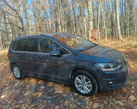 Серый Фольксваген Туран, объемом двигателя 0 л и пробегом 221 тыс. км за 459 $, фото 1 на Automoto.ua