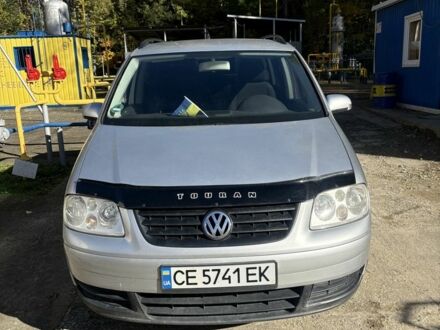 Серый Фольксваген Туран, объемом двигателя 1.6 л и пробегом 3 тыс. км за 5800 $, фото 1 на Automoto.ua