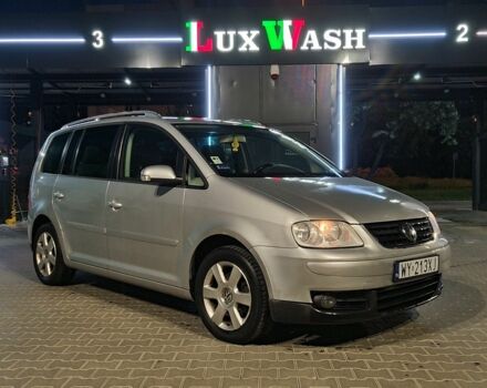 Серый Фольксваген Туран, объемом двигателя 0 л и пробегом 467 тыс. км за 2568 $, фото 1 на Automoto.ua