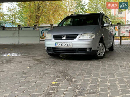 Фольксваген Туран 2003 в Днепре (Днепропетровске) на Automoto.ua Серый Фольксваген Туран, объемом двигателя 2 л и пробегом 298 тыс. км за 6750 $, фото 1 на Automoto.ua