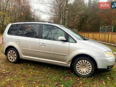 Серый Фольксваген Туран, объемом двигателя 1.9 л и пробегом 365 тыс. км за 5500 $, фото 1 на Automoto.ua