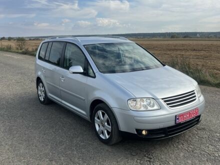 Сірий Фольксваген Туран, об'ємом двигуна 1.6 л та пробігом 275 тис. км за 3850 $, фото 1 на Automoto.ua