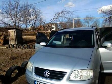 Сірий Фольксваген Туран, об'ємом двигуна 1.6 л та пробігом 261 тис. км за 5200 $, фото 1 на Automoto.ua