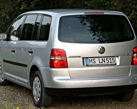 Серый Фольксваген Туран, объемом двигателя 1.9 л и пробегом 247 тыс. км за 1514 $, фото 1 на Automoto.ua