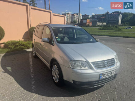 Фольксваген Туран 2004 в Хмельницком на Automoto.ua Серый Фольксваген Туран, объемом двигателя 1.6 л и пробегом 187 тыс. км за 7100 $, фото 1 на Automoto.ua