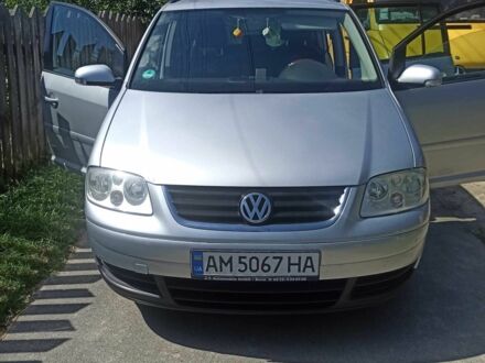 Фольксваген Туран 2004 в Житомире на Automoto.ua Серый Фольксваген Туран, объемом двигателя 1.6 л и пробегом 215 тыс. км за 5800 $, фото 1 на Automoto.ua