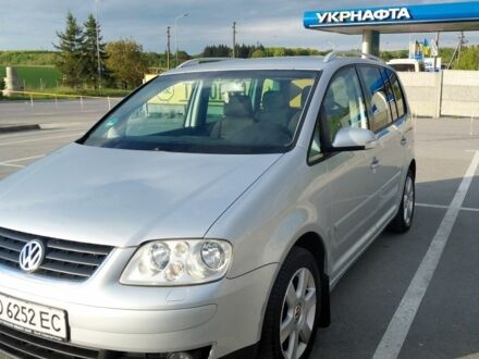 Фольксваген Туран 2004 в Тернополе на Automoto.ua Серый Фольксваген Туран, объемом двигателя 2 л и пробегом 263 тыс. км за 5000 $, фото 1 на Automoto.ua