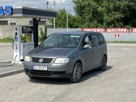 Фольксваген Туран 2005 у Лановцах на Automoto.ua Сірий Фольксваген Туран, об'ємом двигуна 1.6 л та пробігом 408 тис. км за 5000 $, фото 1 на Automoto.ua