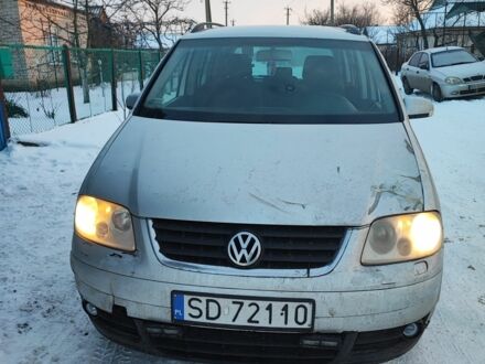 Сірий Фольксваген Туран, об'ємом двигуна 0 л та пробігом 111 тис. км за 2100 $, фото 1 на Automoto.ua