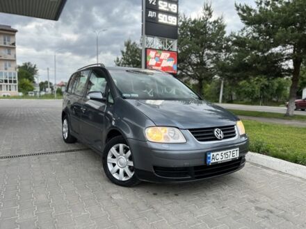 Фольксваген Туран 2005 в Жовкве на Automoto.ua Серый Фольксваген Туран, объемом двигателя 2 л и пробегом 205 тыс. км за 4950 $, фото 1 на Automoto.ua