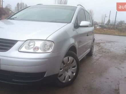 Сірий Фольксваген Туран, об'ємом двигуна 1.6 л та пробігом 270 тис. км за 5200 $, фото 1 на Automoto.ua