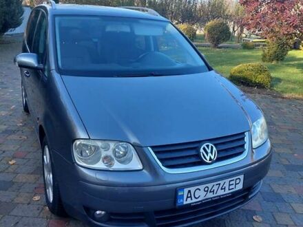 Серый Фольксваген Туран, объемом двигателя 1.9 л и пробегом 189 тыс. км за 7300 $, фото 1 на Automoto.ua