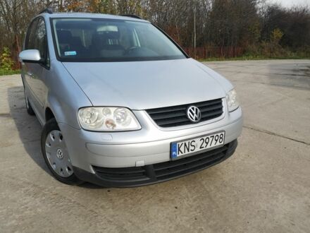 Фольксваген Туран 2005 в Мостисках на Automoto.ua Серый Фольксваген Туран, объемом двигателя 0 л и пробегом 330 тыс. км за 1800 $, фото 1 на Automoto.ua