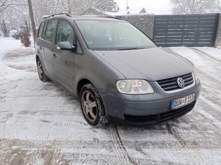 Сірий Фольксваген Туран, об'ємом двигуна 2 л та пробігом 312 тис. км за 3096 $, фото 1 на Automoto.ua