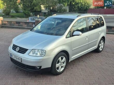 Фольксваген Туран 2005 в Ровно на Automoto.ua Серый Фольксваген Туран, объемом двигателя 1.97 л и пробегом 323 тыс. км за 6500 $, фото 1 на Automoto.ua