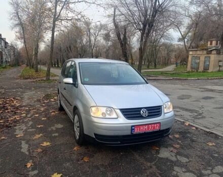 Серый Фольксваген Туран, объемом двигателя 1.6 л и пробегом 230 тыс. км за 5995 $, фото 1 на Automoto.ua