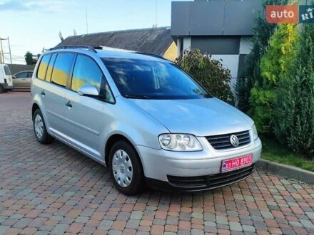 Серый Фольксваген Туран, объемом двигателя 1.6 л и пробегом 220 тыс. км за 5550 $, фото 1 на Automoto.ua