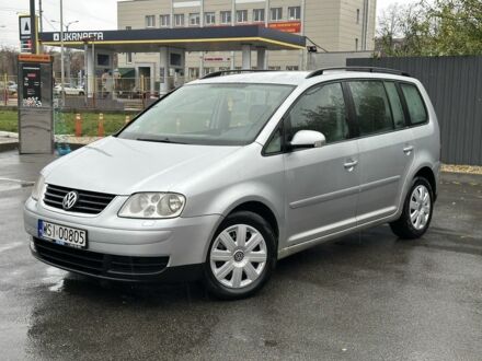 Серый Фольксваген Туран, объемом двигателя 1.9 л и пробегом 123 тыс. км за 2800 $, фото 1 на Automoto.ua