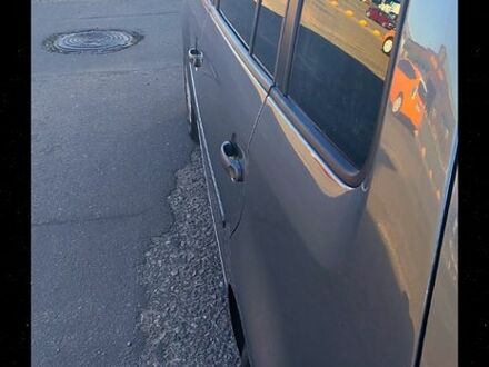 Серый Фольксваген Туран, объемом двигателя 1.6 л и пробегом 180 тыс. км за 5500 $, фото 1 на Automoto.ua