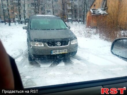 Серый Фольксваген Туран, объемом двигателя 1.4 л и пробегом 180 тыс. км за 5000 $, фото 1 на Automoto.ua