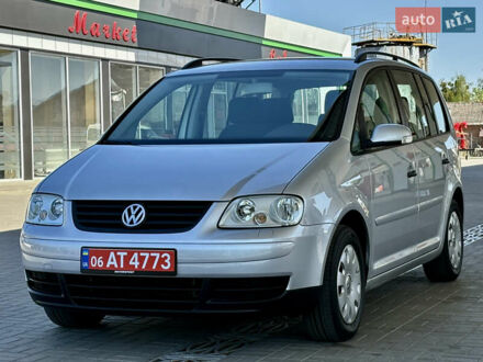 Фольксваген Туран 2006 в Житомире на Automoto.ua Серый Фольксваген Туран, объемом двигателя 1.6 л и пробегом 192 тыс. км за 6350 $, фото 1 на Automoto.ua