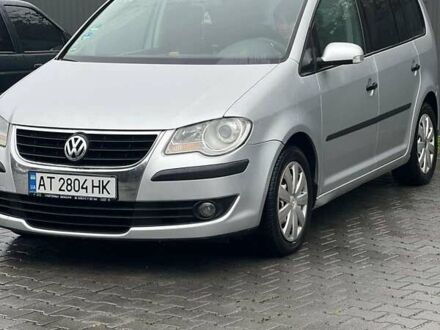 Сірий Фольксваген Туран, об'ємом двигуна 1.9 л та пробігом 310 тис. км за 6700 $, фото 1 на Automoto.ua