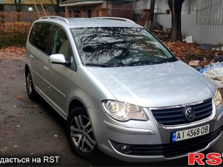 Фольксваген Туран 2007 в Броварах на Automoto.ua Серый Фольксваген Туран, объемом двигателя 1.9 л и пробегом 0 тыс. км за 6800 $, фото 1 на Automoto.ua