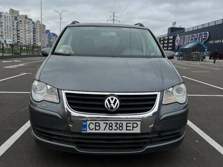 Серый Фольксваген Туран, объемом двигателя 1.39 л и пробегом 192 тыс. км за 6300 $, фото 1 на Automoto.ua