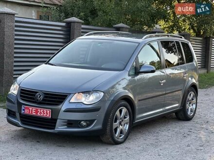 Сірий Фольксваген Туран, об'ємом двигуна 1.4 л та пробігом 230 тис. км за 7450 $, фото 1 на Automoto.ua