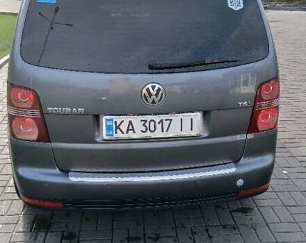 Серый Фольксваген Туран, объемом двигателя 1.4 л и пробегом 277 тыс. км за 6300 $, фото 1 на Automoto.ua