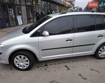 Сірий Фольксваген Туран, об'ємом двигуна 0 л та пробігом 330 тис. км за 7000 $, фото 1 на Automoto.ua