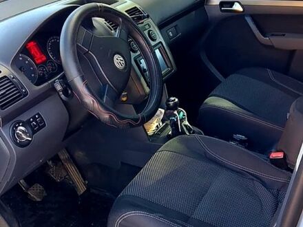 Серый Фольксваген Туран, объемом двигателя 1.4 л и пробегом 214 тыс. км за 5100 $, фото 1 на Automoto.ua