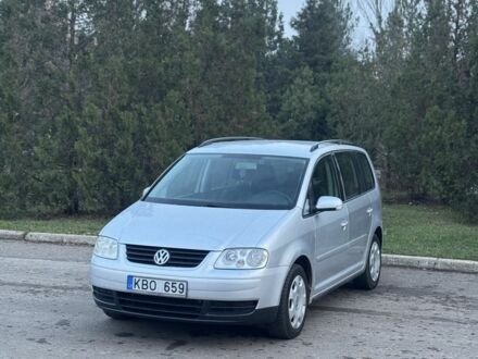 Сірий Фольксваген Туран, об'ємом двигуна 1.9 л та пробігом 250 тис. км за 3450 $, фото 1 на Automoto.ua