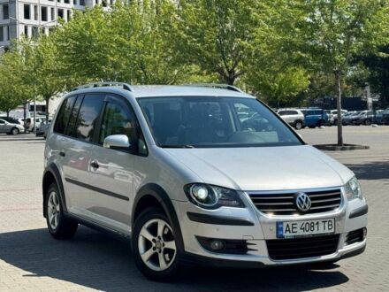 Фольксваген Туран 2007 у Дніпро (Дніпропетровську) на Automoto.ua Сірий Фольксваген Туран, об'ємом двигуна 1.4 л та пробігом 195 тис. км за 6200 $, фото 1 на Automoto.ua