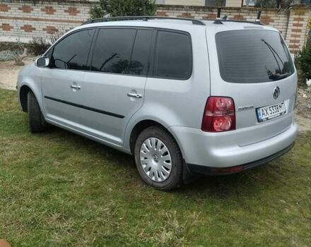 Сірий Фольксваген Туран, об'ємом двигуна 1.9 л та пробігом 257 тис. км за 8600 $, фото 1 на Automoto.ua