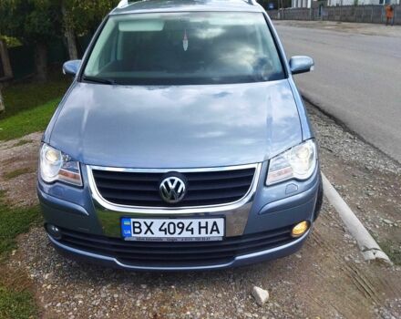 Сірий Фольксваген Туран, об'ємом двигуна 1.4 л та пробігом 275 тис. км за 6700 $, фото 1 на Automoto.ua