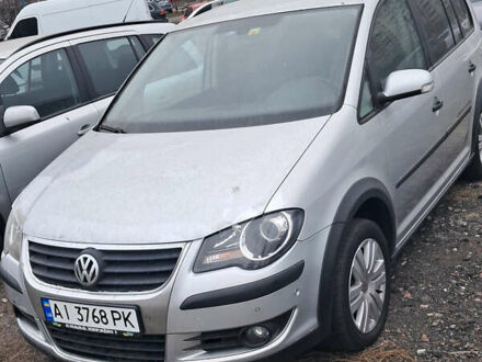 Серый Фольксваген Туран, объемом двигателя 1.39 л и пробегом 214 тыс. км за 8500 $, фото 1 на Automoto.ua