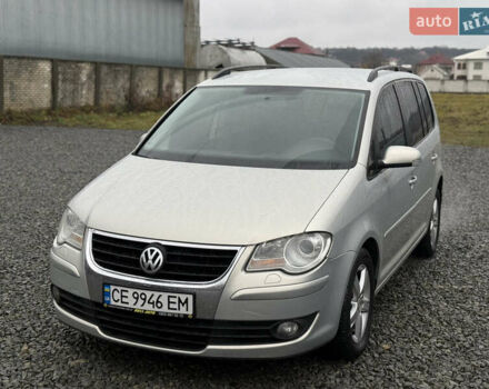 Сірий Фольксваген Туран, об'ємом двигуна 1.97 л та пробігом 328 тис. км за 7500 $, фото 1 на Automoto.ua