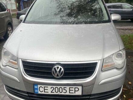 Фольксваген Туран 2008 у Чернівцях на Automoto.ua Сірий Фольксваген Туран, об'ємом двигуна 1.4 л та пробігом 179 тис. км за 5956 $, фото 1 на Automoto.ua