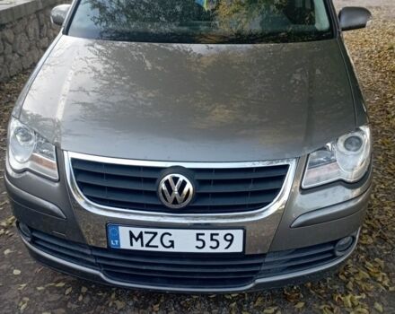 Сірий Фольксваген Туран, об'ємом двигуна 2 л та пробігом 382 тис. км за 5000 $, фото 1 на Automoto.ua