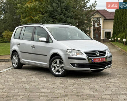 Сірий Фольксваген Туран, об'ємом двигуна 1.6 л та пробігом 174 тис. км за 7450 $, фото 1 на Automoto.ua